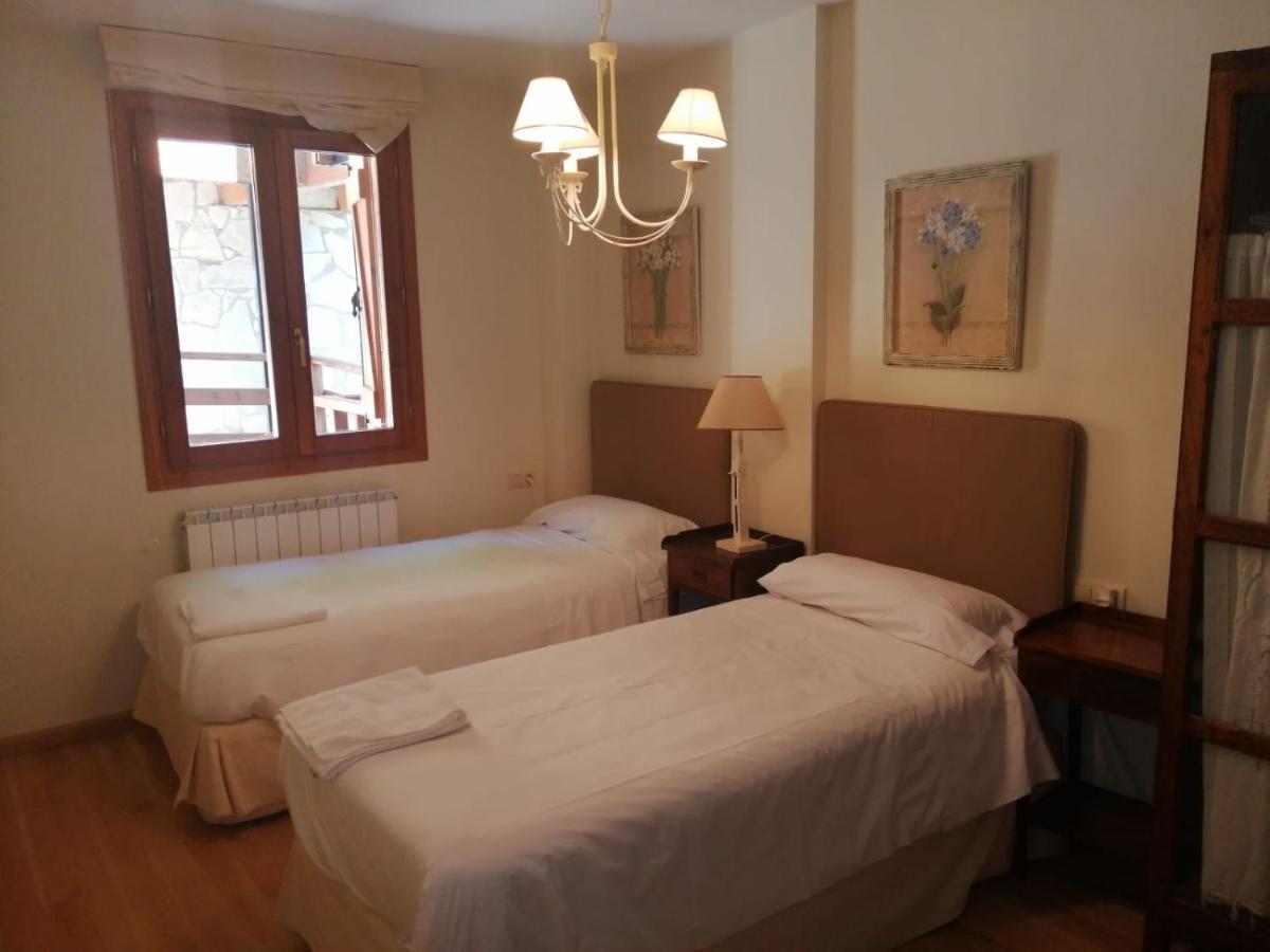Apartamento Sarrato IV De Sallent Sallent De Gallego Bagian luar foto